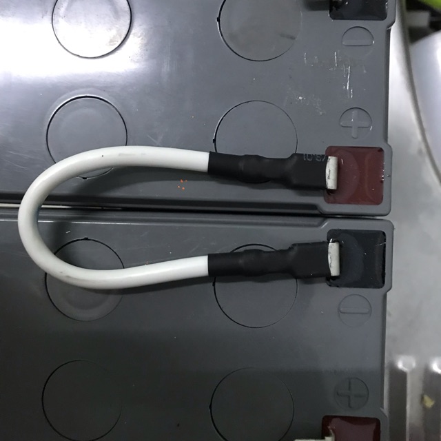 Jack cắm nối cọc ắc quy