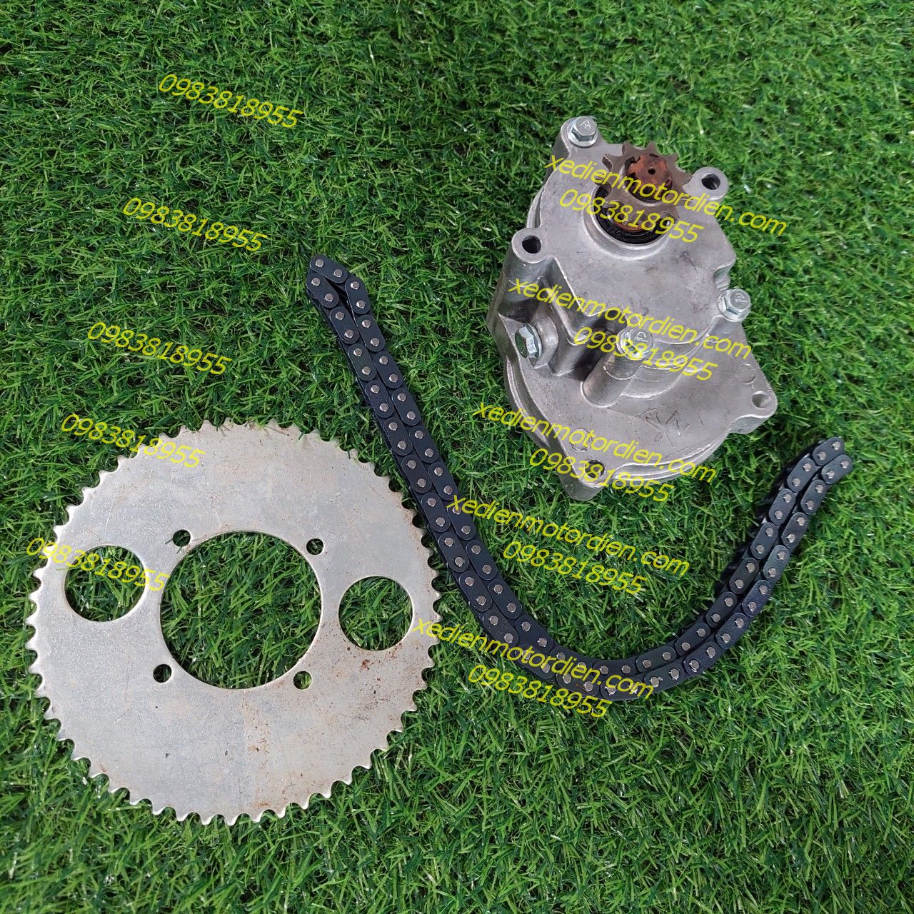 Hộp số giảm tốc nhông xích chế xe hộp số máy cắt cỏ 2 thì 4 thì xe ruồi