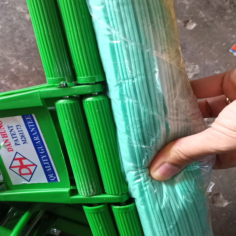 Cây lau nhà mút xốp màu xanh ( loại tốt)