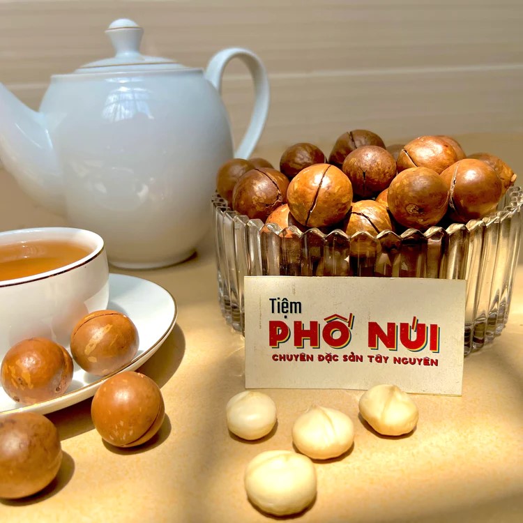 Cracked Macadamia Nuts - Mountain Street Shop [Super Tet Sale]