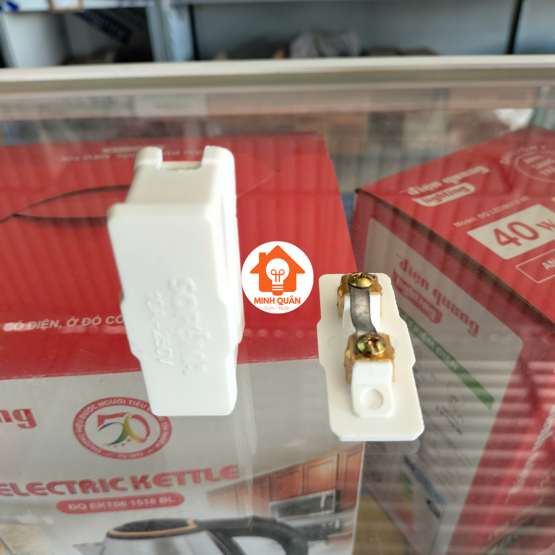 Cầu chì, nắp cầu chì gắn táp lô điện 10A SOPOKA