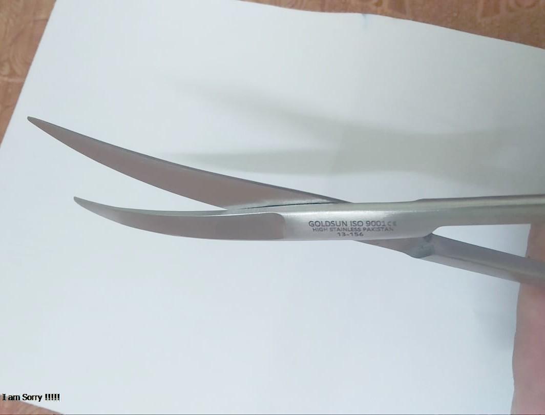 Kéo y tế cong nhọn Pakistan 16cm