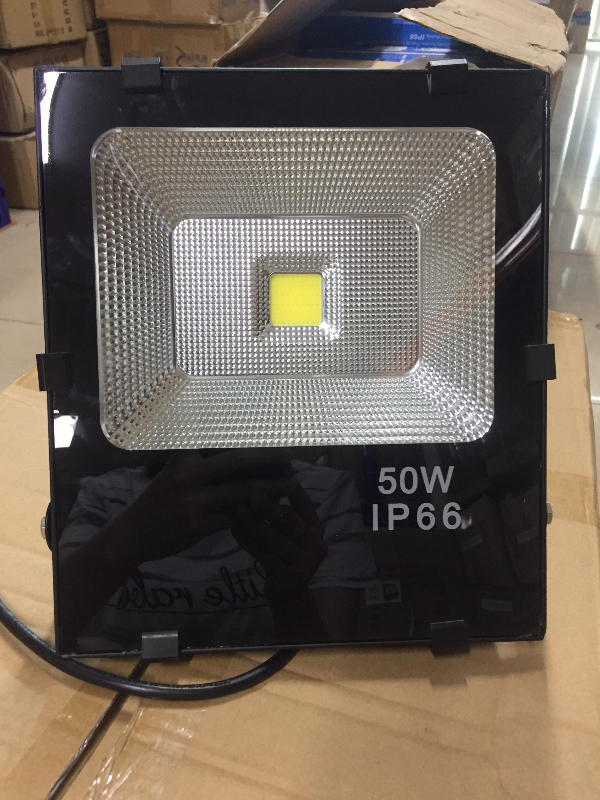 Đèn pha led 50w ngoài trời chip cob siêu sáng