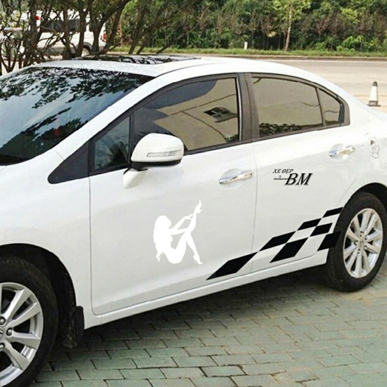 Nhãn dán hình cô gái gợi cảm cao gót