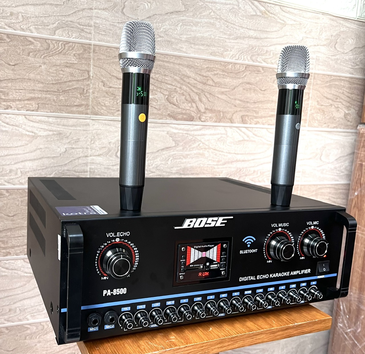 Âmpli đẩy liền vang liền micro PA - 8500 CAO CẤP
