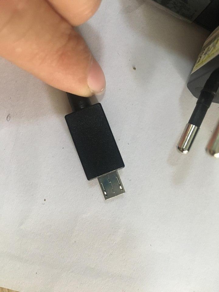 Sạc laptop asus chân dẹp ( chân điện thoại)