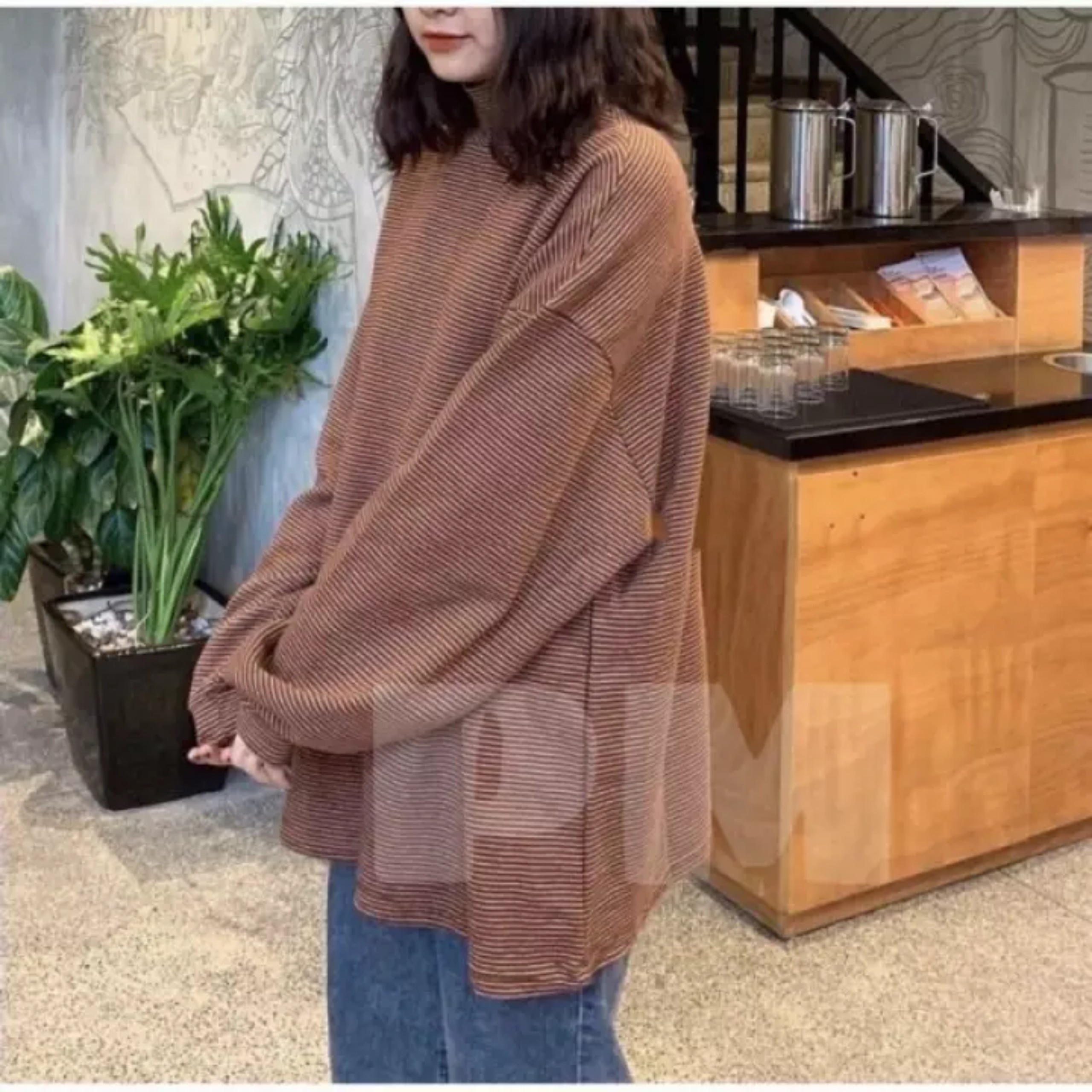ÁO NỈ KẺ CỔ LỌ TAY BOM