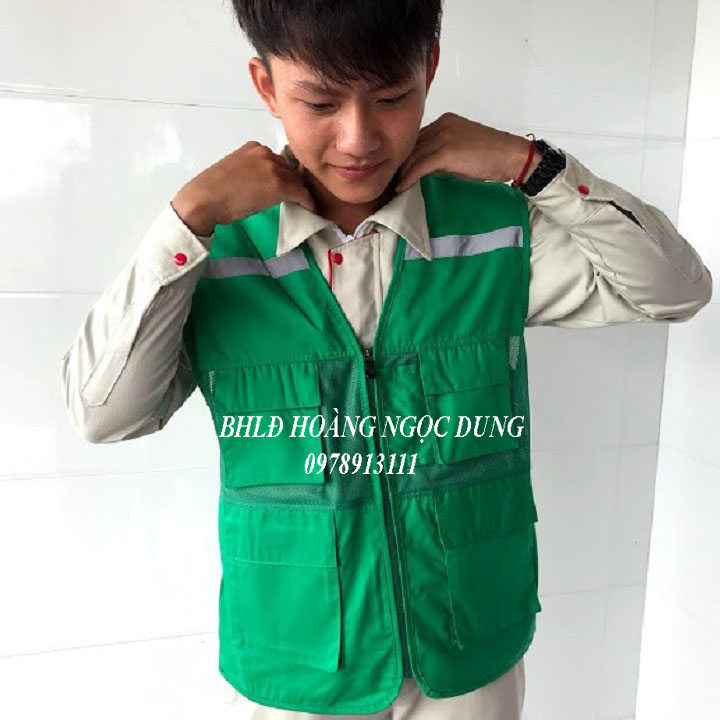 Waistcoat reflective workwear, technicians, engineers. Waistcoat 4 bag Green