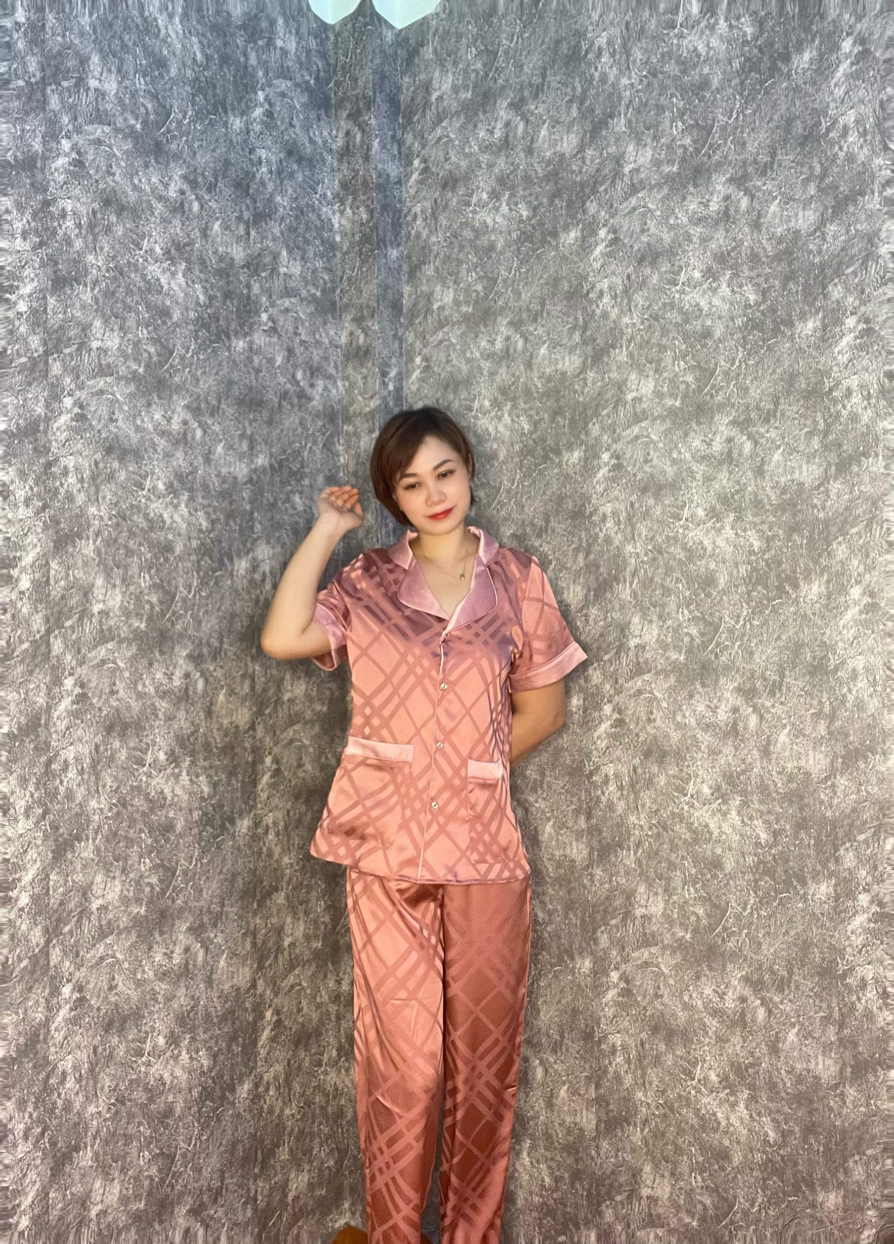 [Freeship+Ảnh Thật] Bộ ngủ Pijama lụa satin dập hình quần dài
