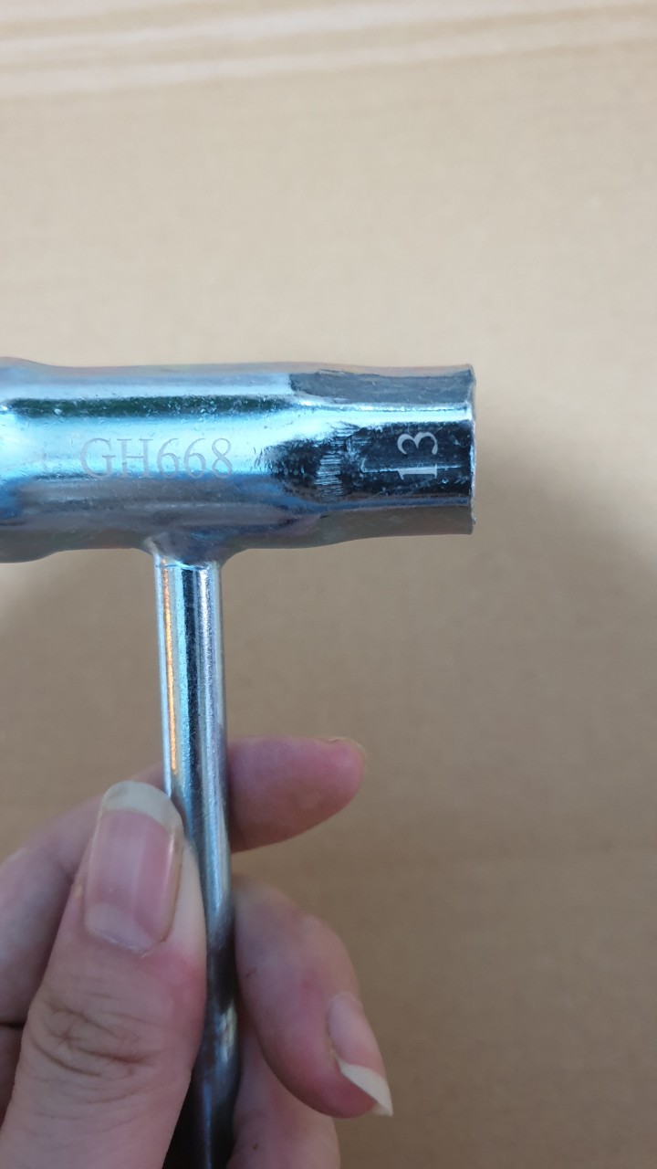 (2 CÁI) Tuýp mở bugi máy cắt cỏ/ típ mở buri máy cưa xích. 13 x 19