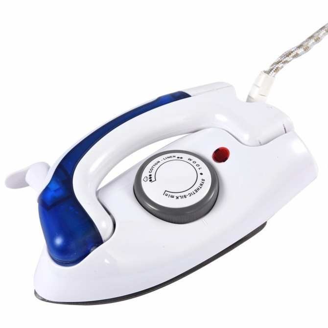 [HCM]Bàn ủi hơi nước mini du lịch.
