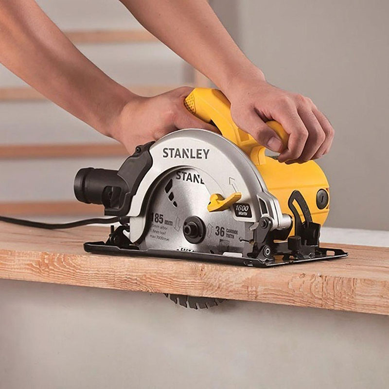 Máy cưa gỗ Stanley SC16-B1 1600W