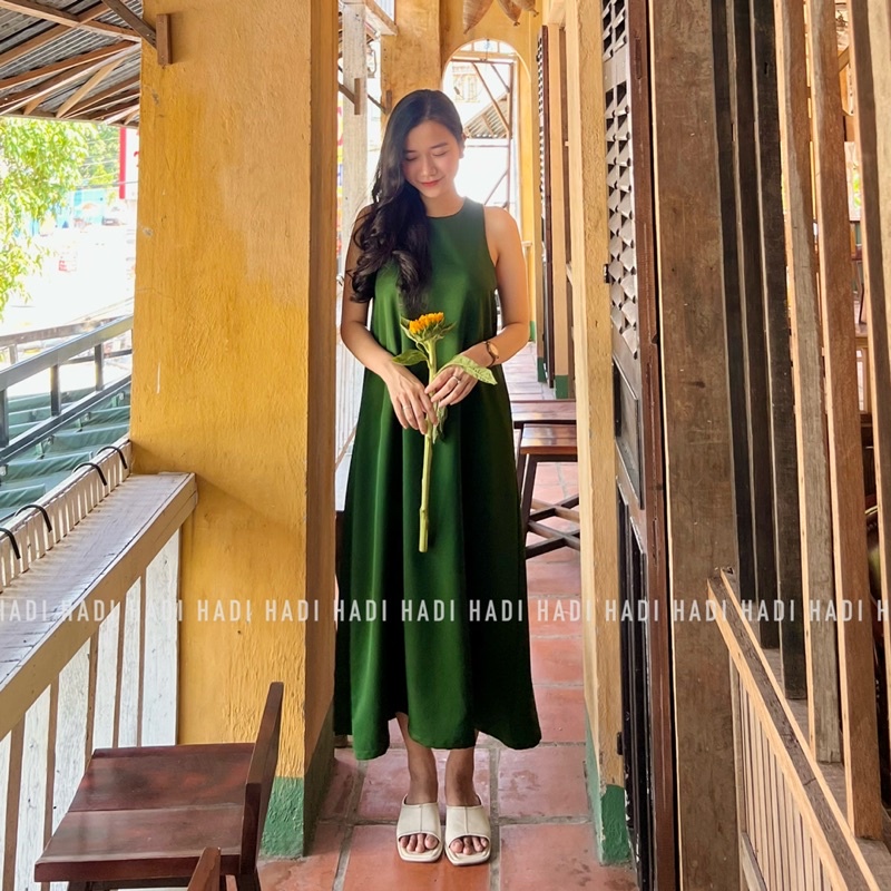 Đầm suông sát nách vải lụa dáng middi - Bee