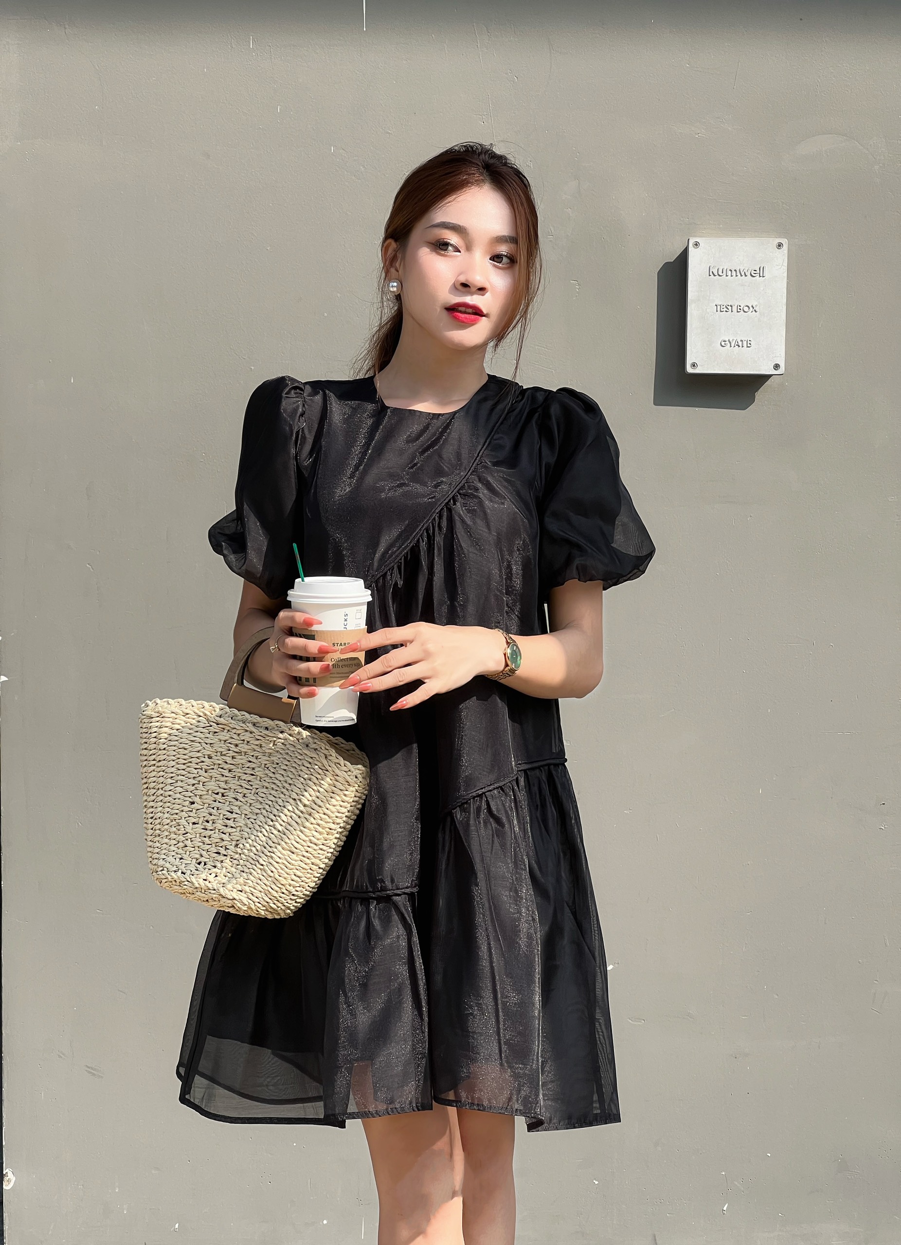 Đầm babydoll ngắn vặn thừng Joven
