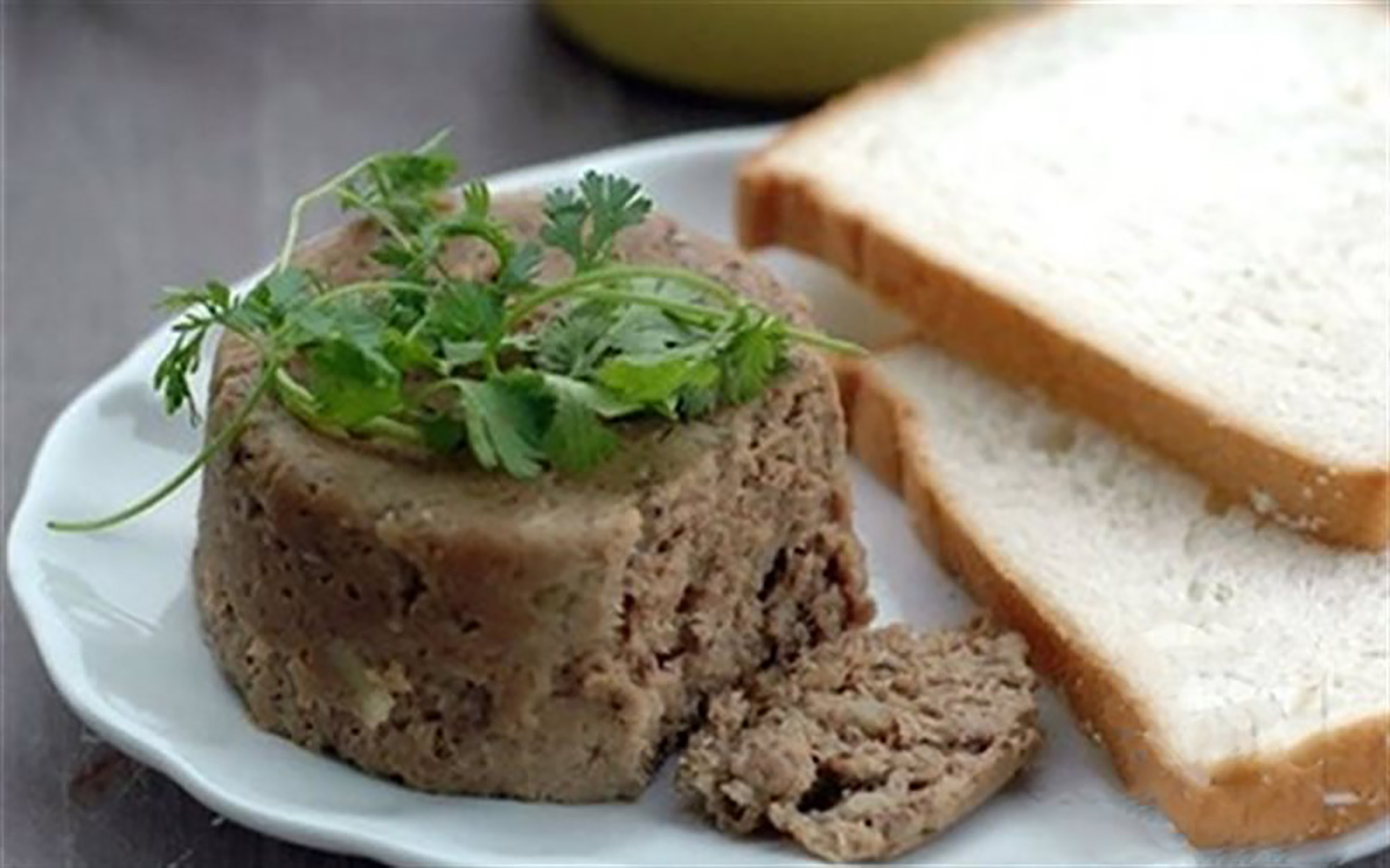 Pate Flower Pork Liver Pâtê (4.58oz-130g). Xuất xứ: Canada