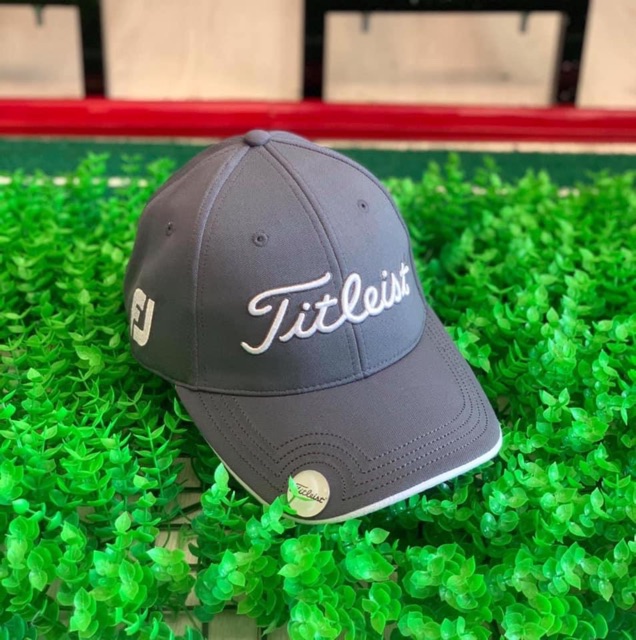 Mũ Golf Titleist