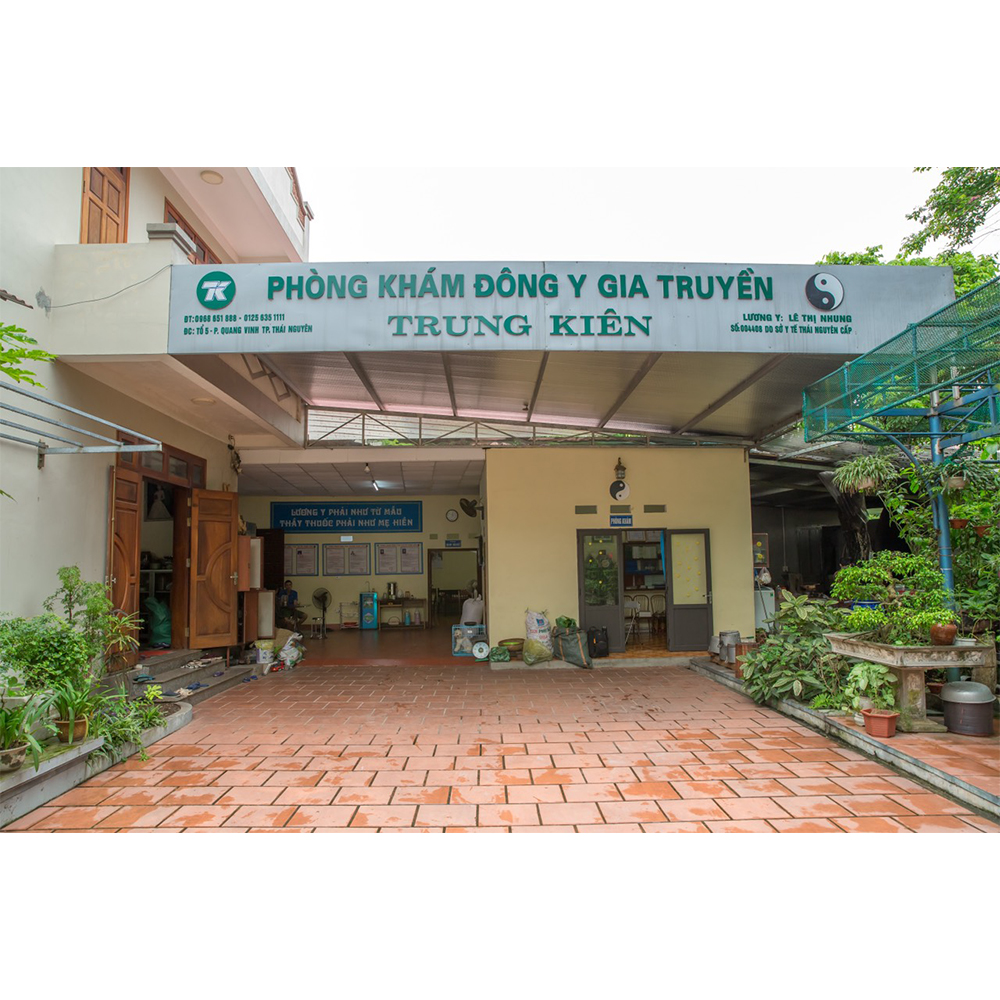 Lá tắm của người Dao Đỏ