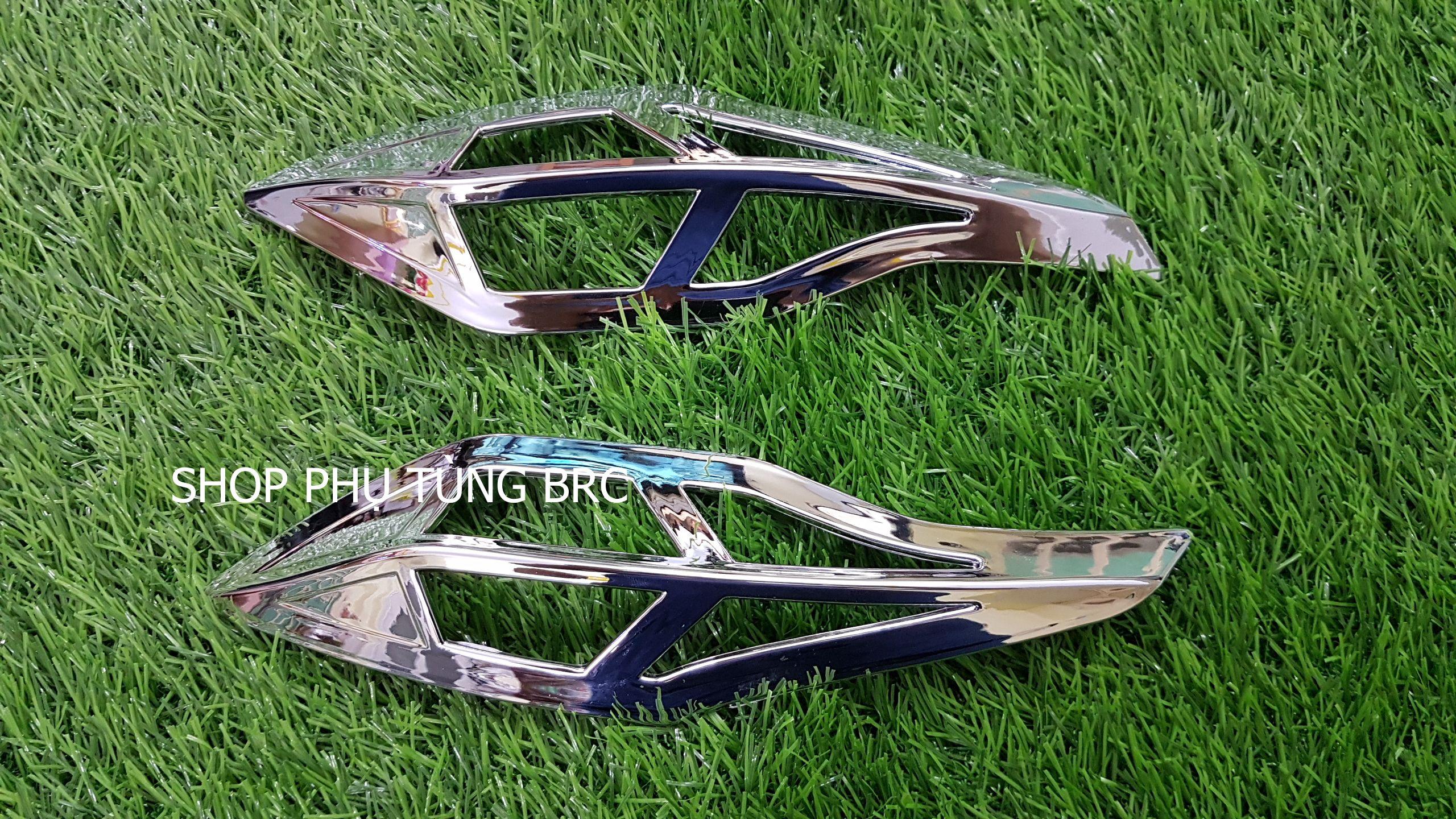 Ốp xi nhan trước xe sh 2020