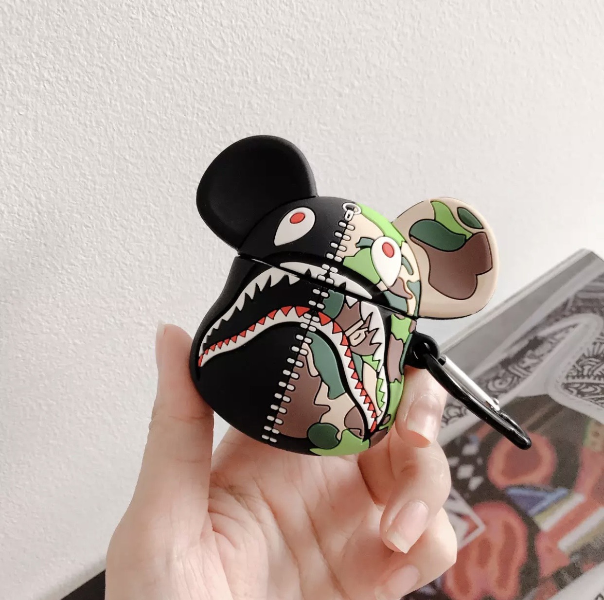 Case airpods pro Bearick siêu ngầu siêu hot