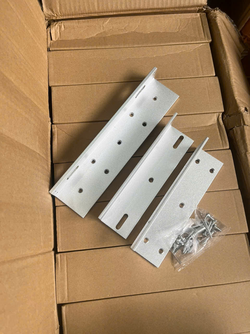 Bát Zl cho khóa điện từ 280kg, 350kg