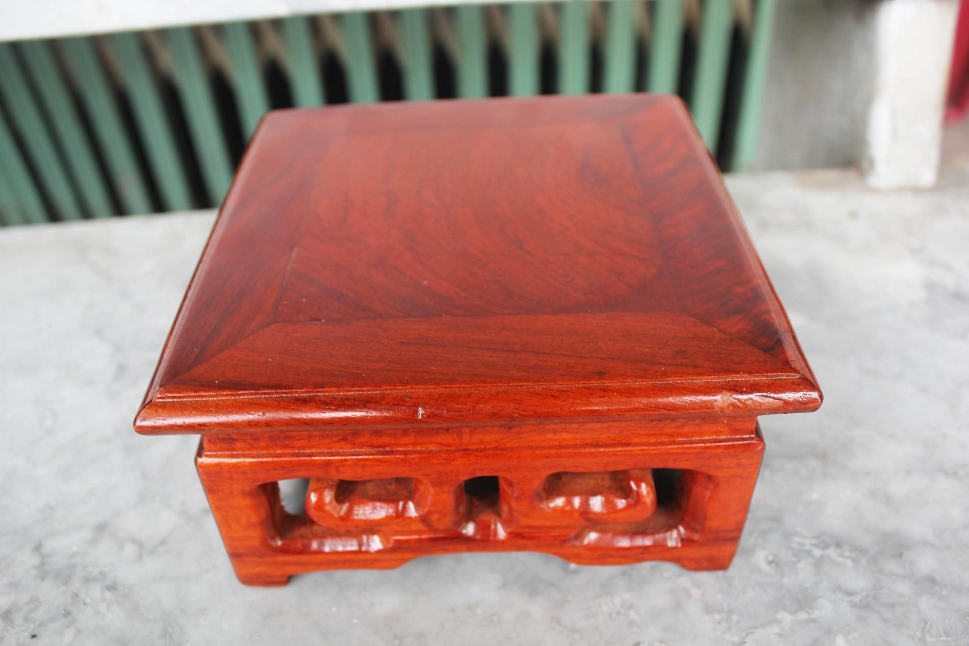 nhất sơn  đế bát hương lào mặt vuông 12 cao 10 giá bán 60 k một cái