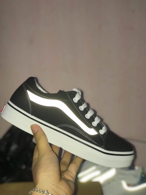 Giầy sneaker nữ phản quang V.....