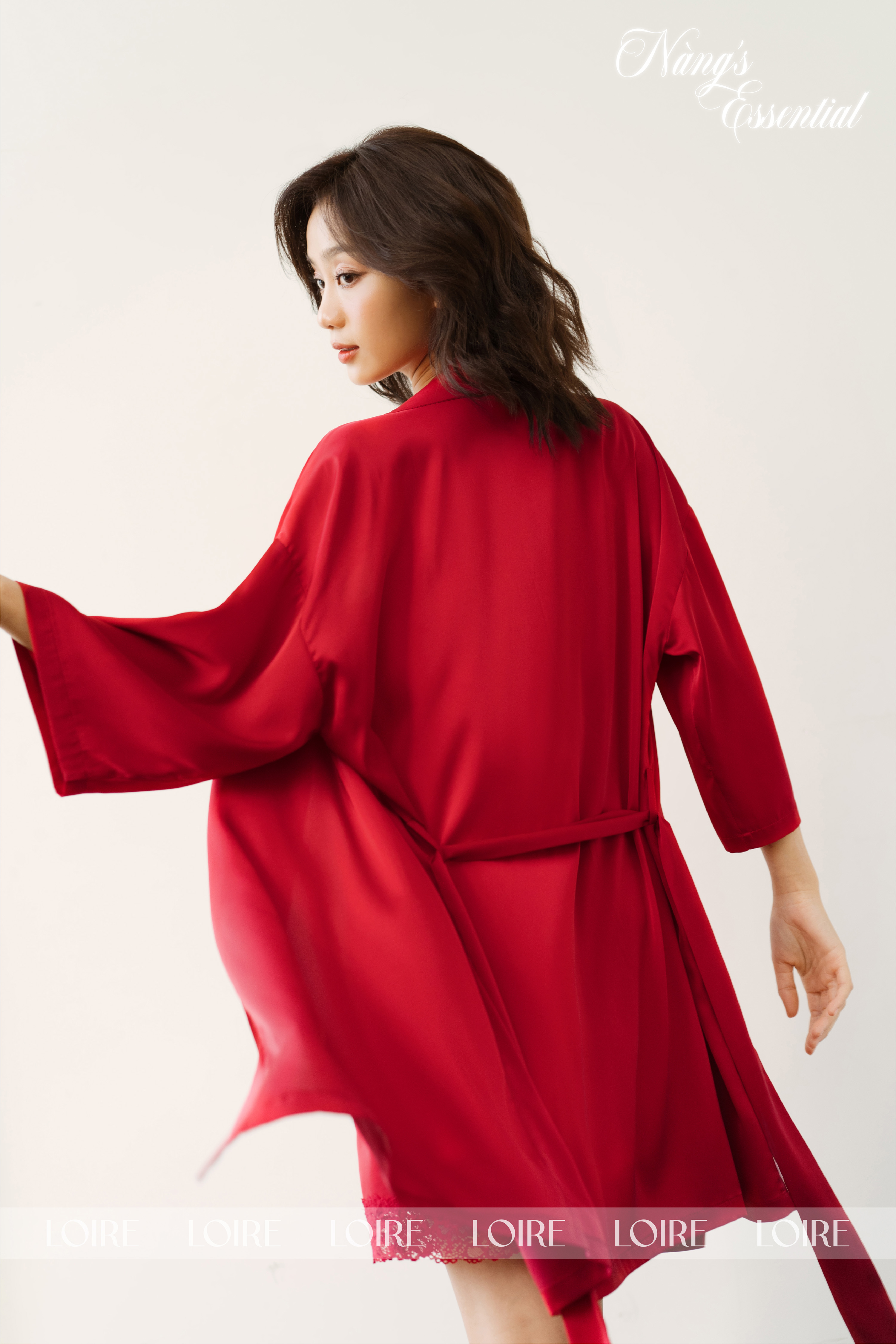 Áo Choàng Lụa Buộc Eo Loirechic ACN01