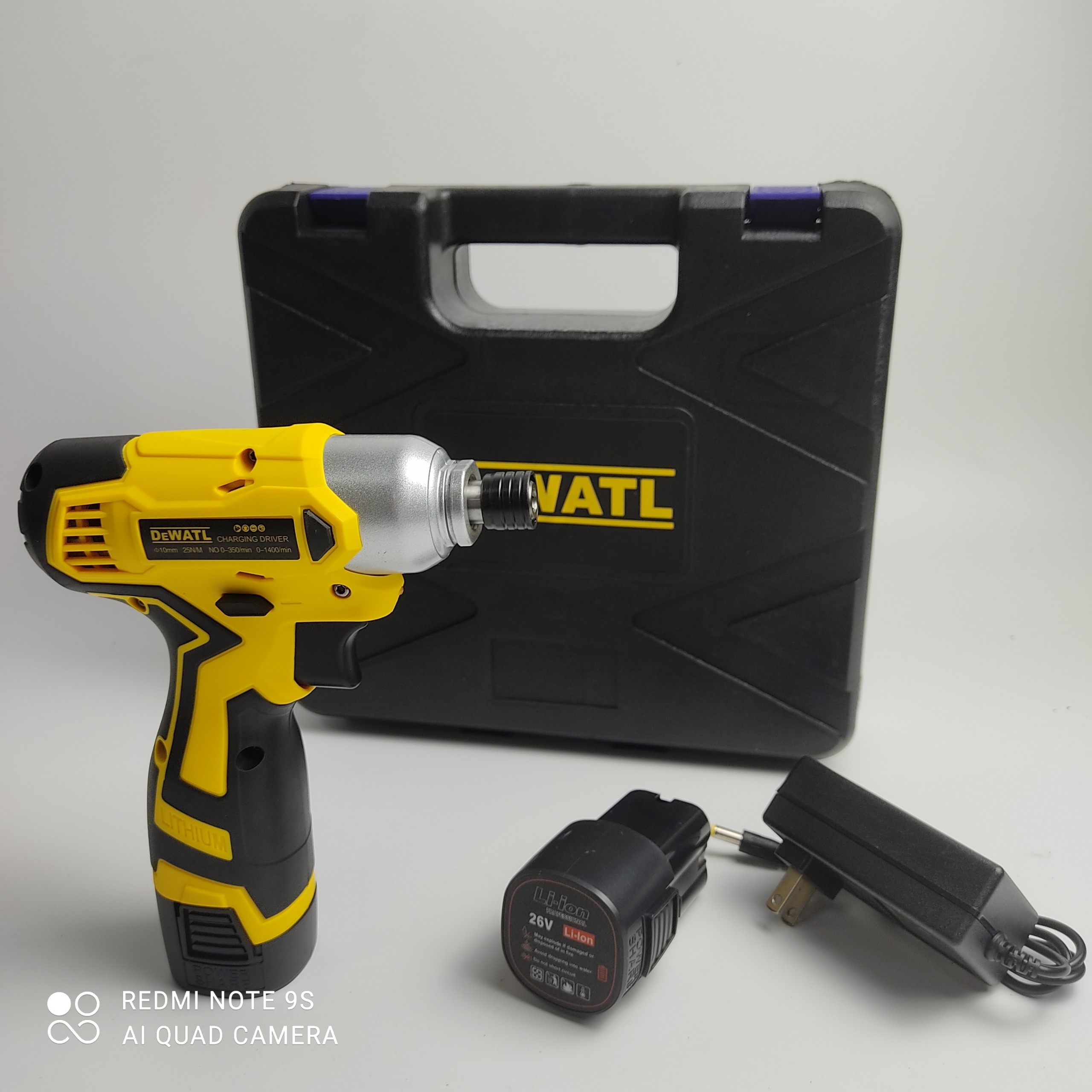 Máy bắn vít chuyên vít dewalt 26v 2 pin 4cell