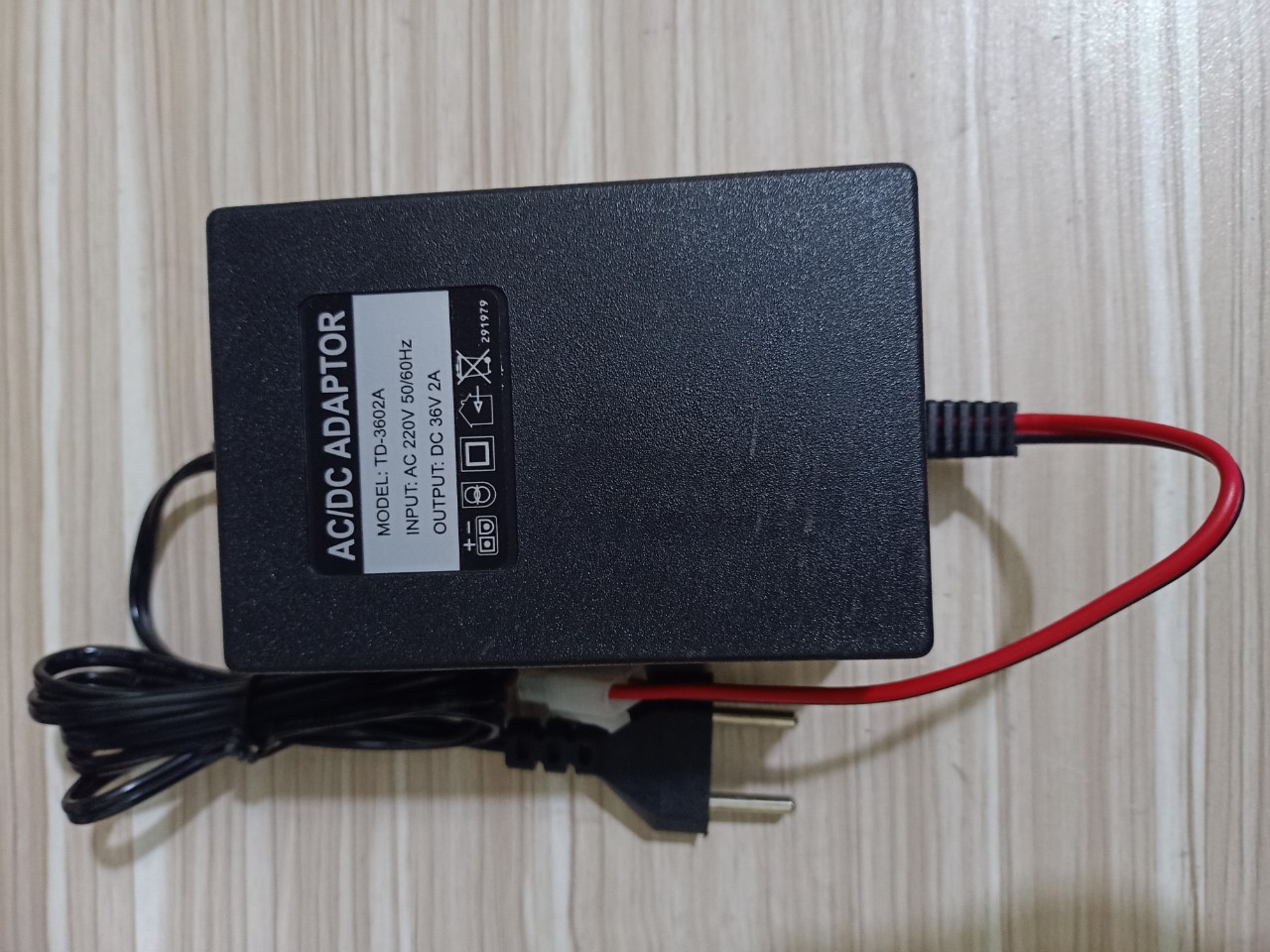 Nguồn 36V, nguồn 36 cho máy bơm ro