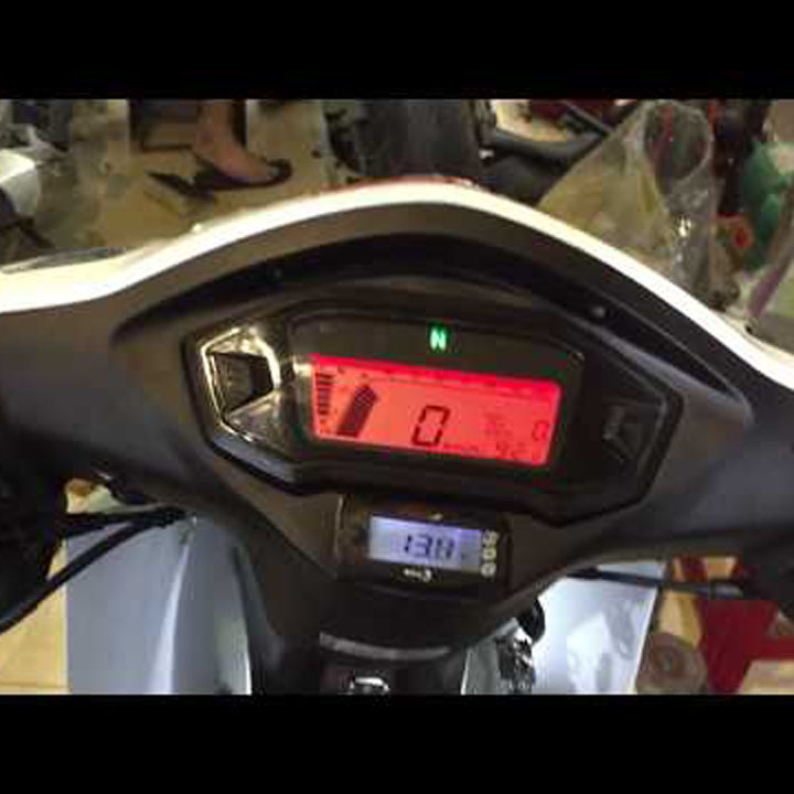 [ ĐỔI NGAY NẾU SẢN PHẨM LỖI ] Đồng hồ điện tử R2XN  T1000  Z1000 gắn được các dòng xe máy - tặng kèm mắt đọc