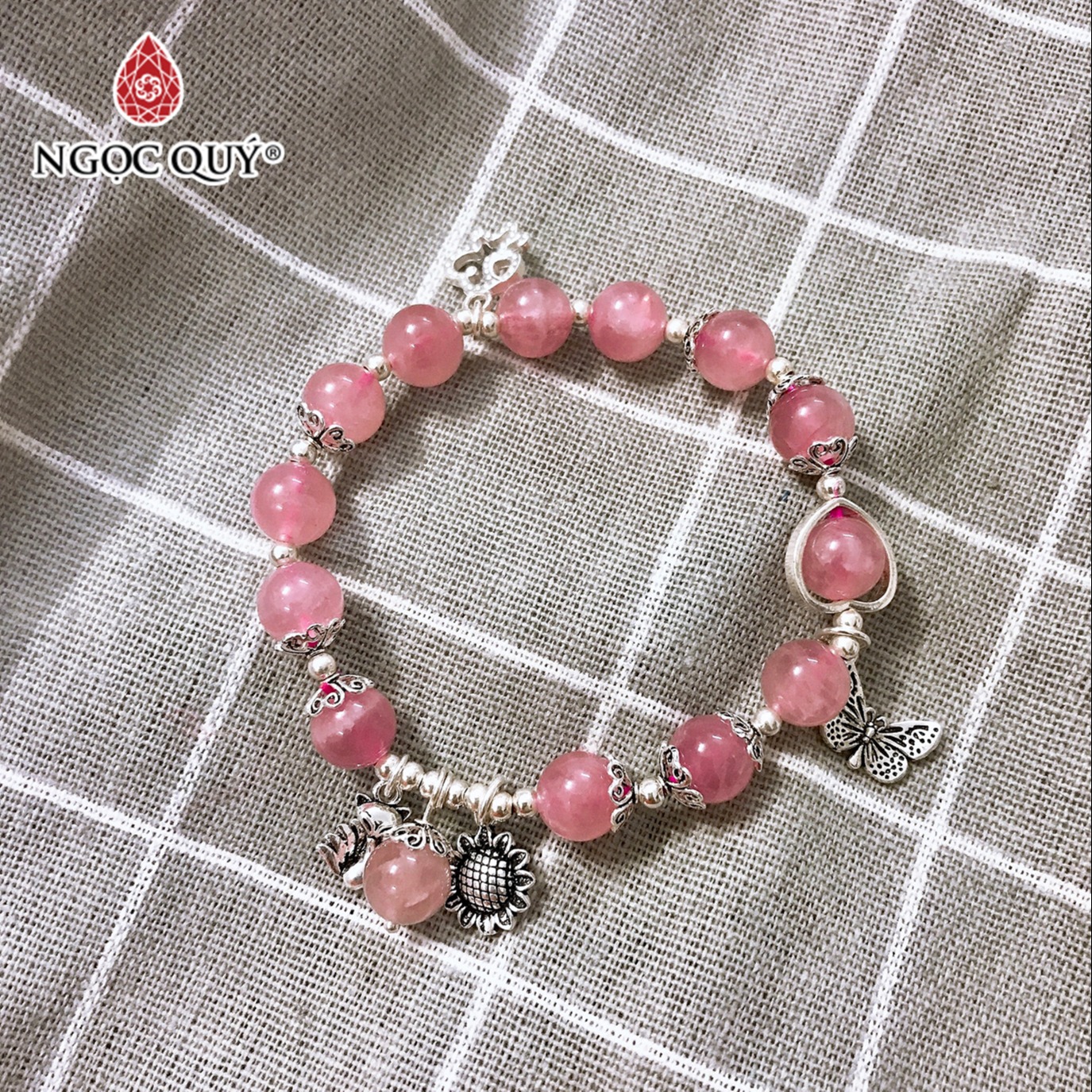 [HCM]Vòng đá thạch anh hồng brazli phối charm bạc mệnh hỏa. thổ - Ngọc Quý Gemstones