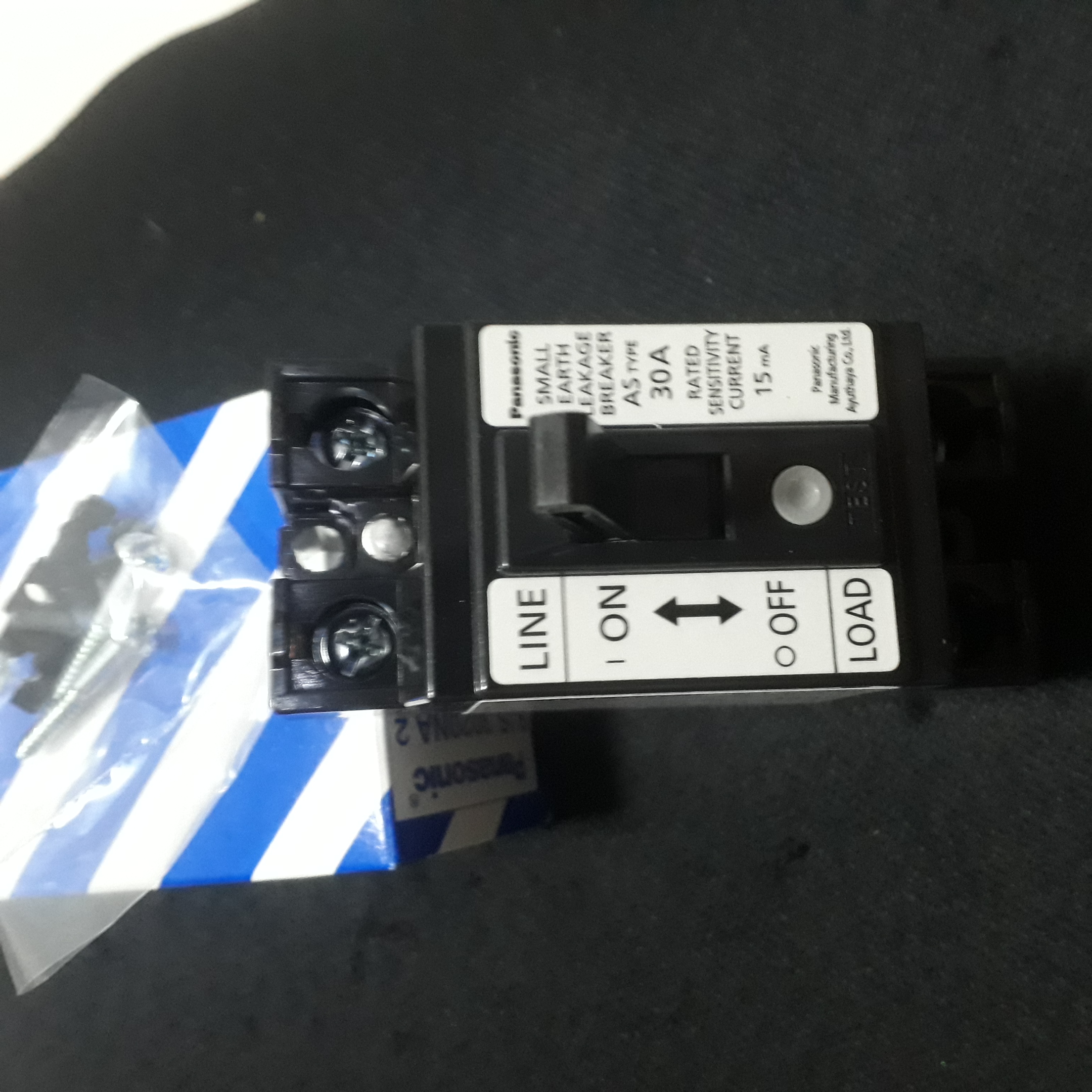 Cb cốc chống giật mini 30a panasonic