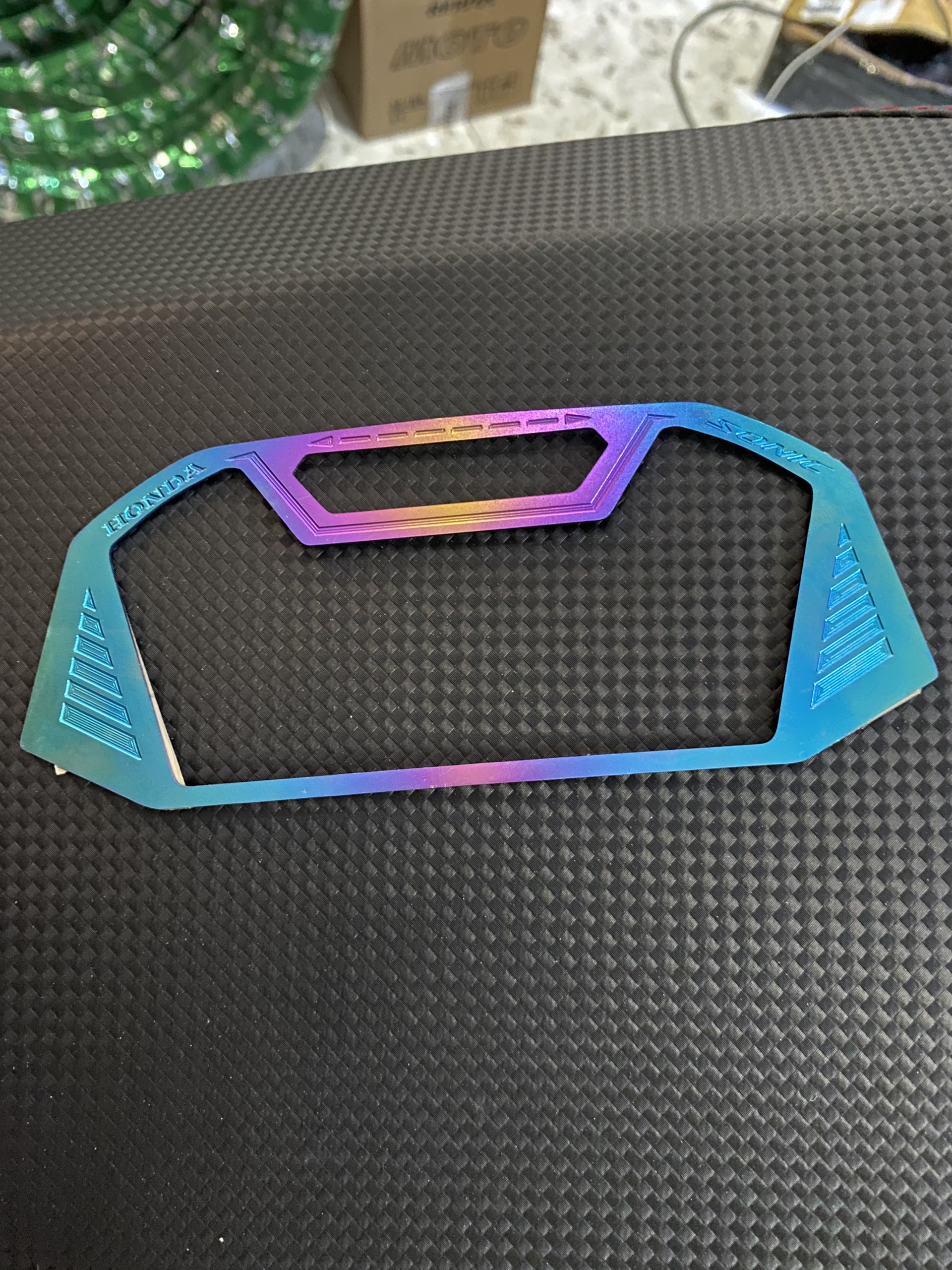 miếng tem titan dán đồng hồ sonic