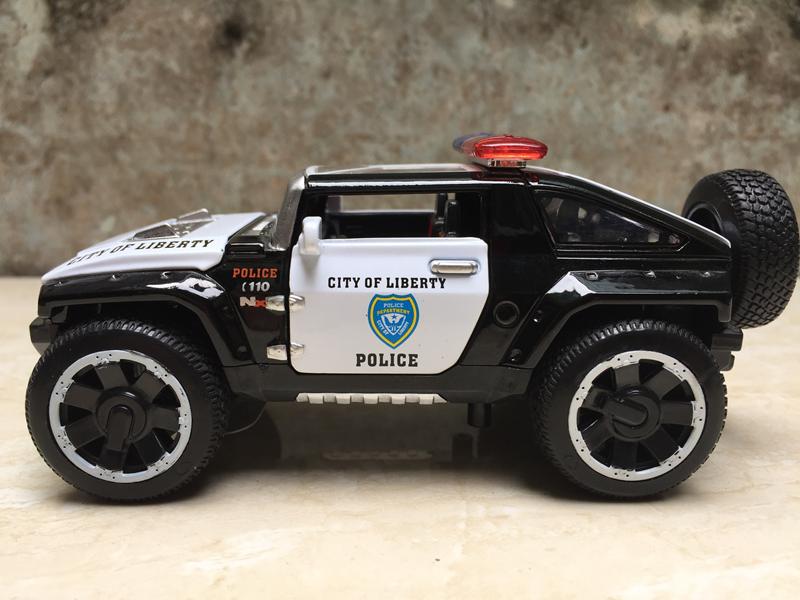 [HCM]Mô hình xe Cảnh.sát Hummer HX 1:32