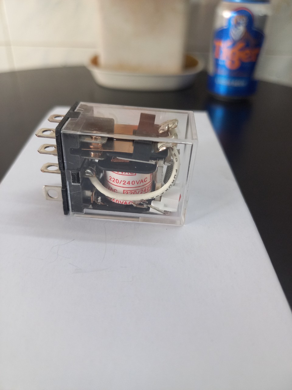 Relay trung gian LY2N AC220/240