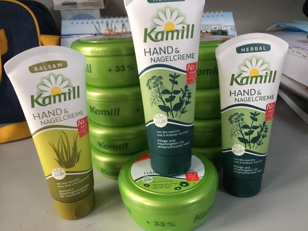Kem dưỡng da tay và móng Kamill Classic của Đức