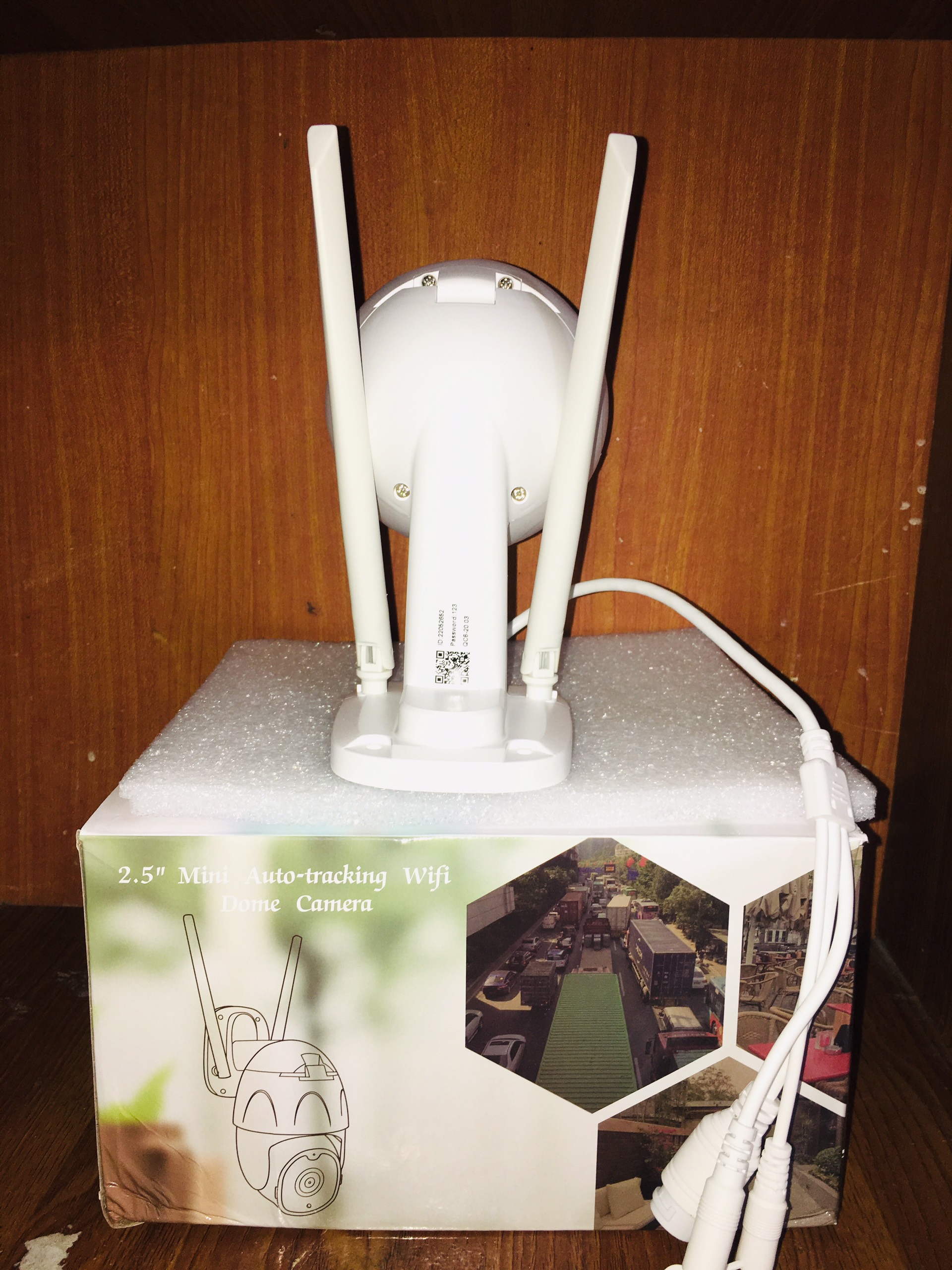 Camera ip wifi ngoài trời-trong nhà PTZ 2.0 Mpx- 1920 x1080,Xoay 360 độ,camera WIFI KHÔNG DÂY XEM ĐÊM CÓ MÀU,Ghi âm, đàm thoại 2 chiều, lưu trữ video.