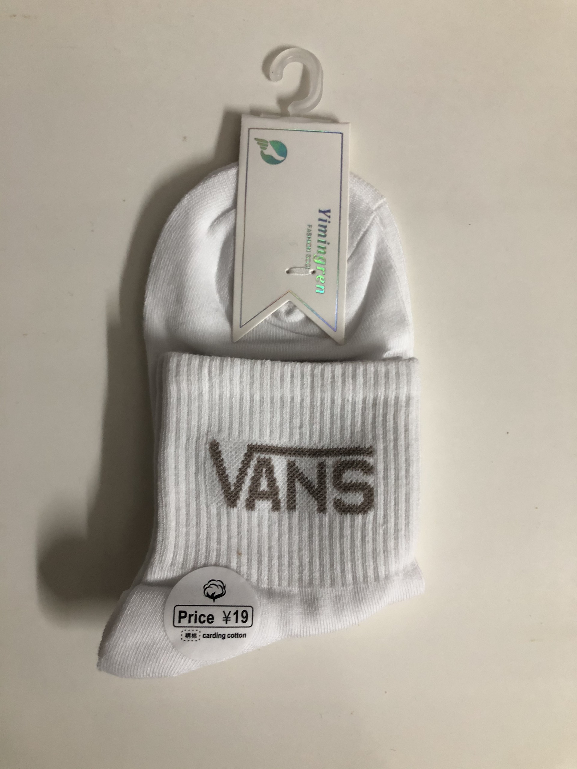 Tất Vans Cổ Trung Hàng Xuất Dư ( Mua 5Đôi TẶNG 1Đôi Nike Cao Cổ Trắng )