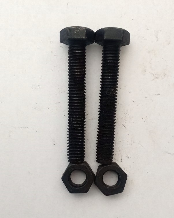 1 BỊCH 25 CON BULONG ĐAI ỐC THÉP 8x50 M.E HOÀNG KHANG