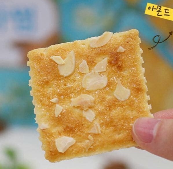 (HCM) Bánh quy hạnh nhân Haitai 80/178gr