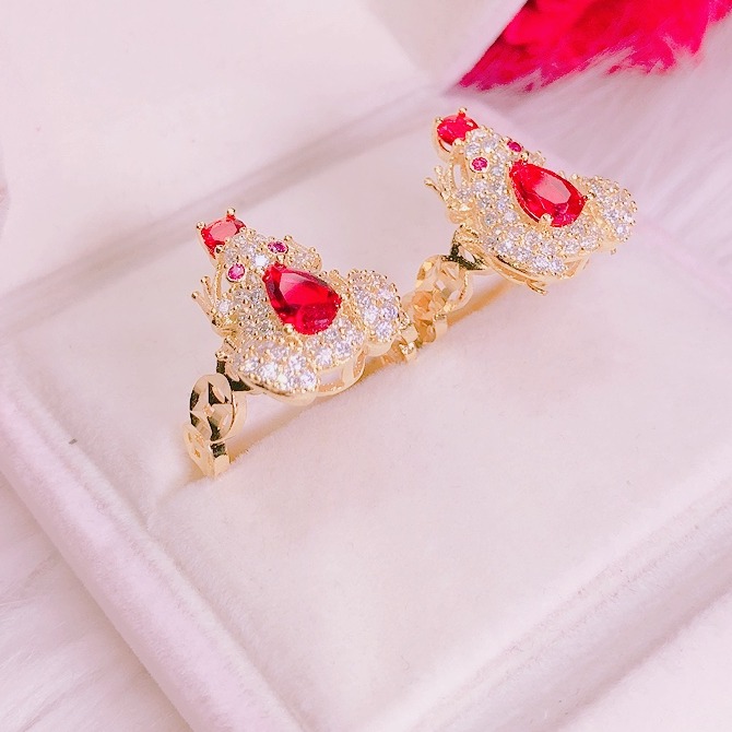 [HCM]Nhẫn Mạ 18K cóc ngậm ngọc pha lê đỏ, nhẫn vàng non vàng Ý vàng 24k vàng 18k, nhẫn bạc xi kim xi vàng thật kim tiền khắc hoa văn - Trang Sức GADO N068
