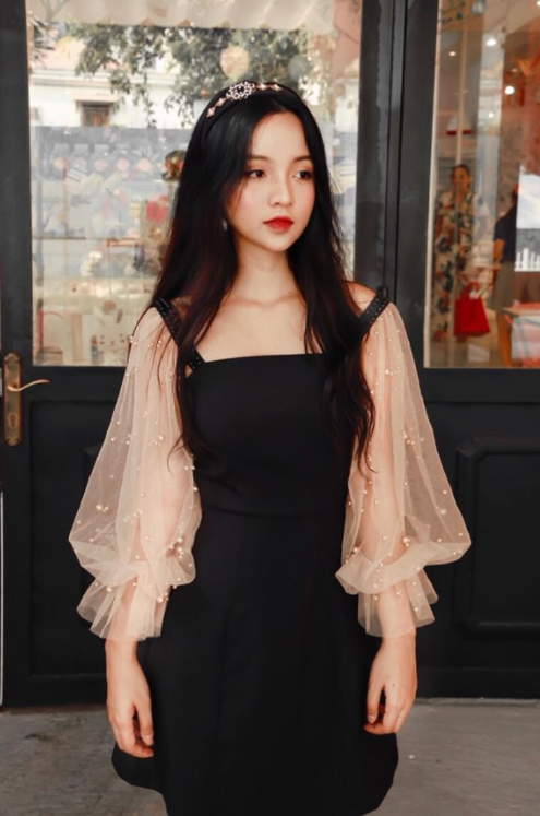 Đầm dự tiệc trắng tay phồng kết hạt siêu xinh