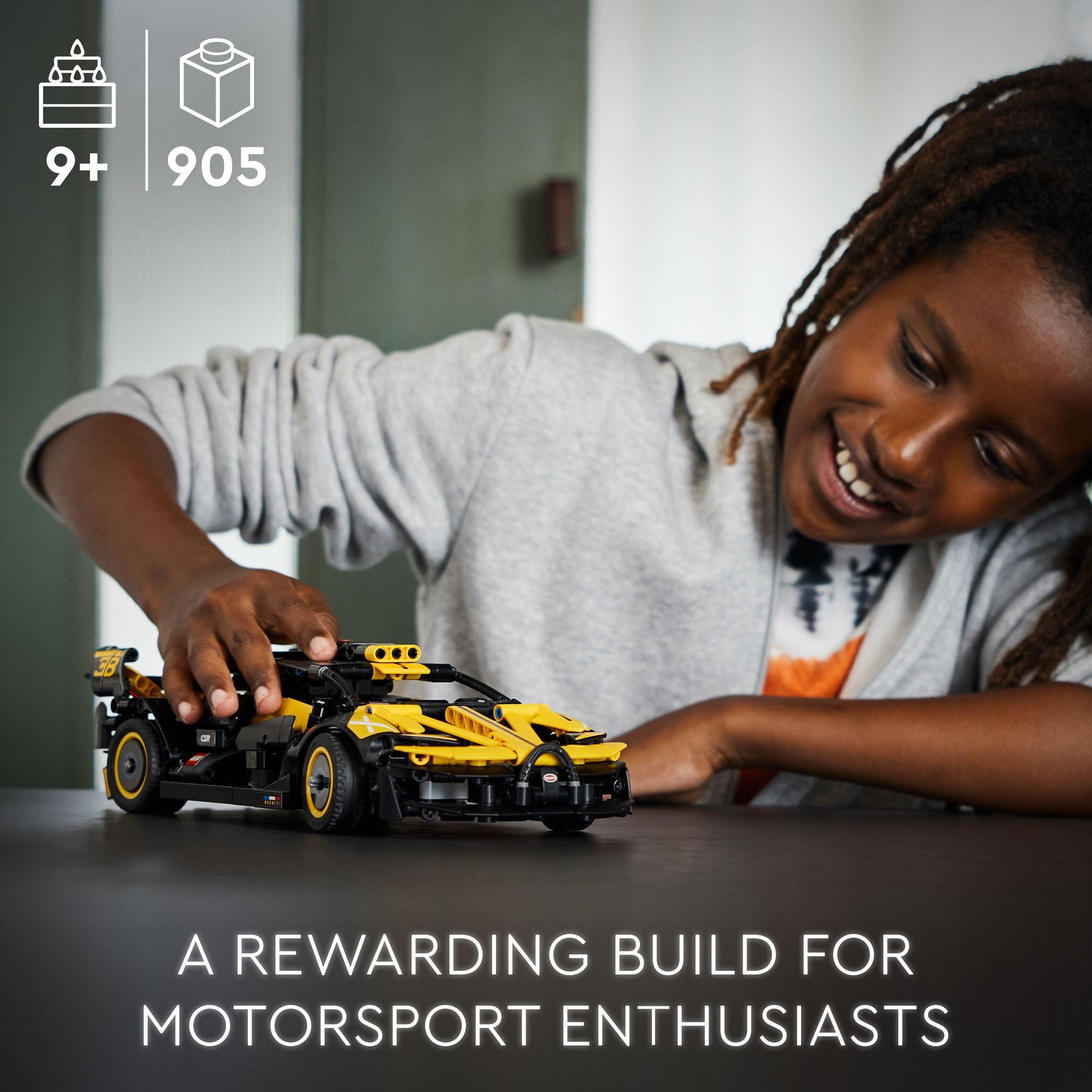LEGO TECHNIC 42151 Siêu Xe Bugatti Bolide (905 Chi Tiết)