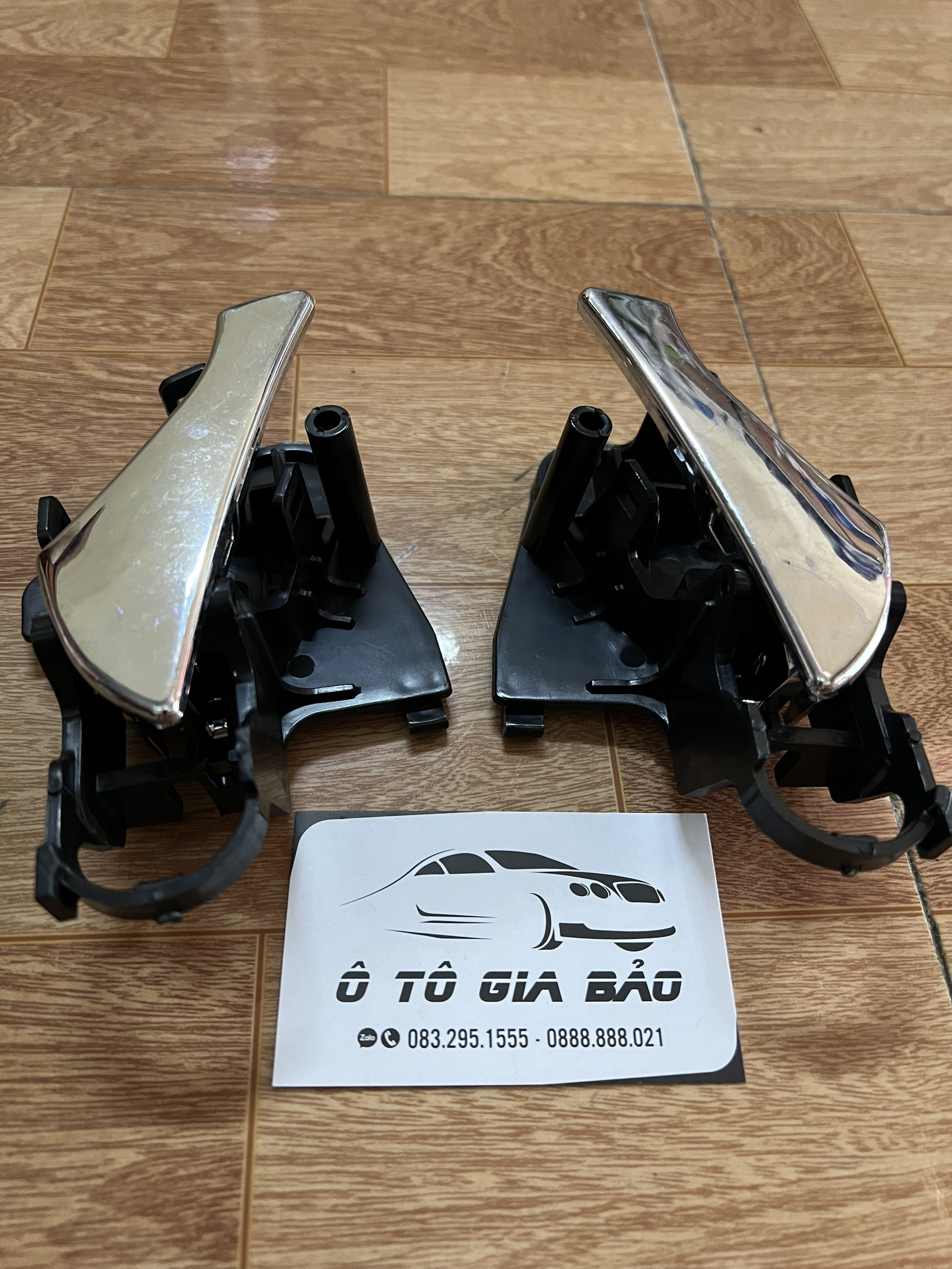 Tay cửa trong Nubira