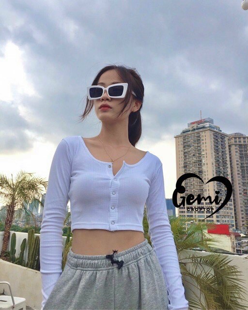 Áo Croptop Thun Gân Cúc Bấm Tay Dài
