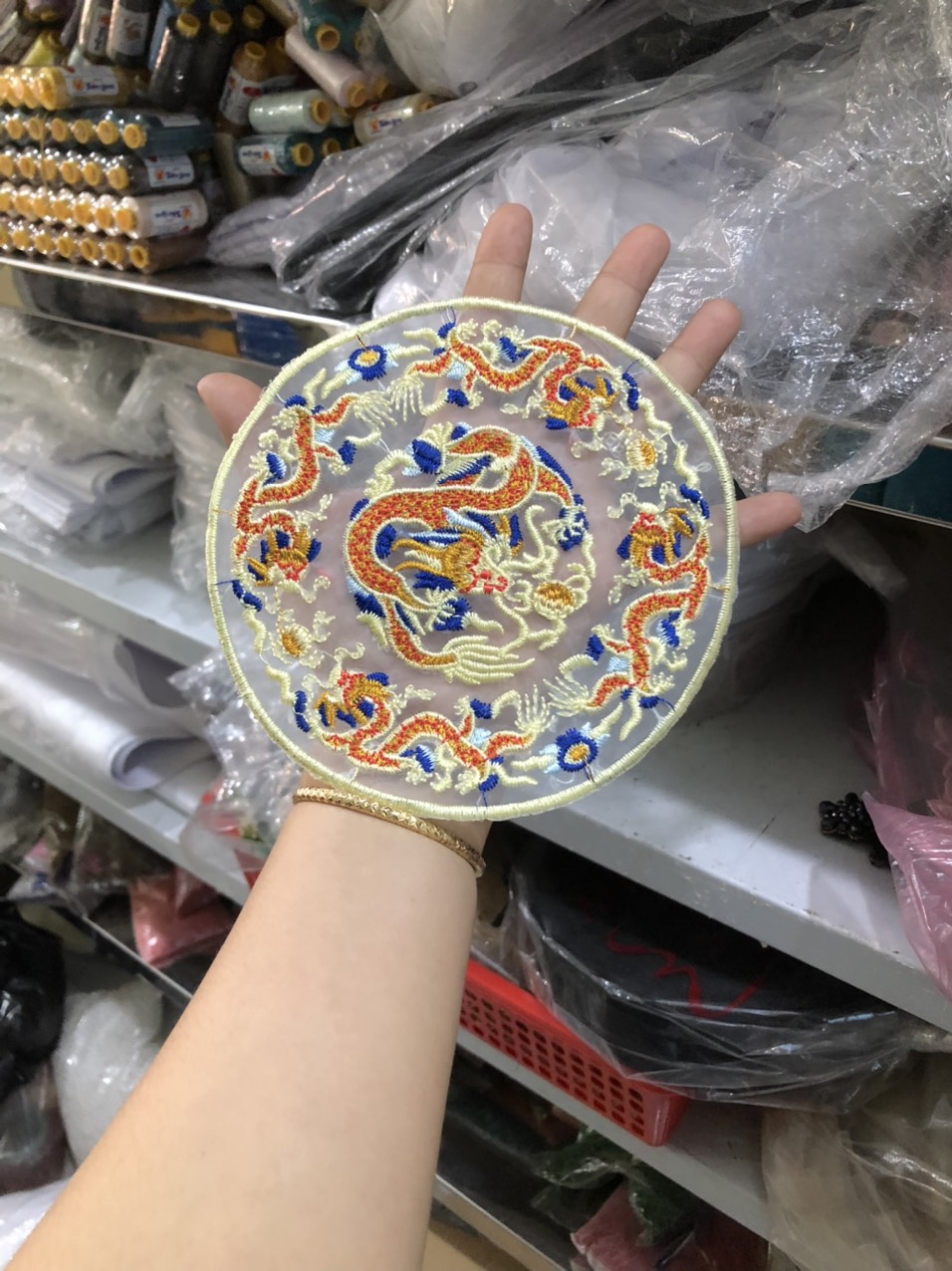 tròn thêu trang trí 15cm