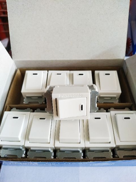 [HCM] Công tắc Panasonic WNV 5001-7W (10 cái/hộphạt nhỏ)