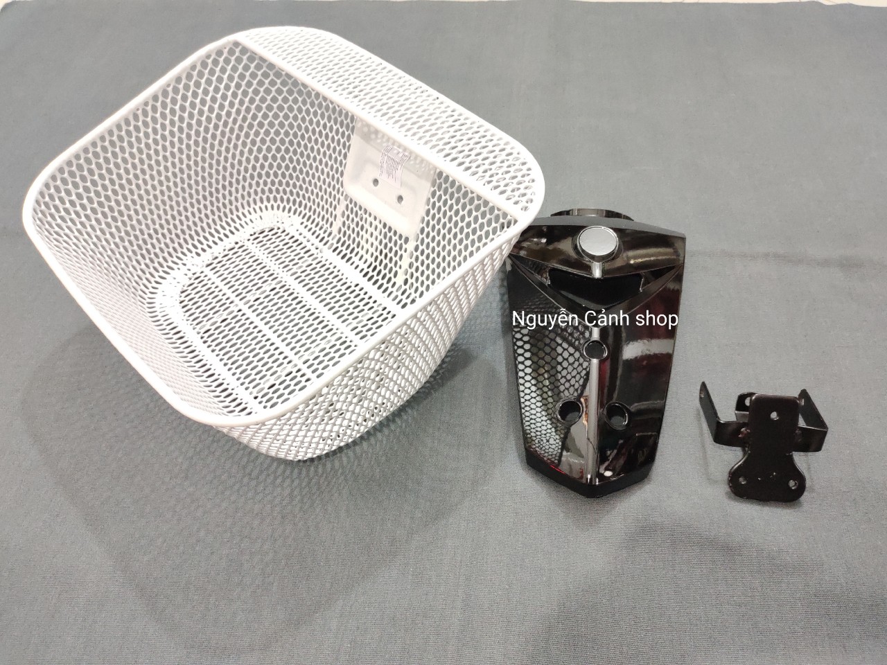 rổ spark Sirius rổ màu trắng cực kỳ đẹp luôn...