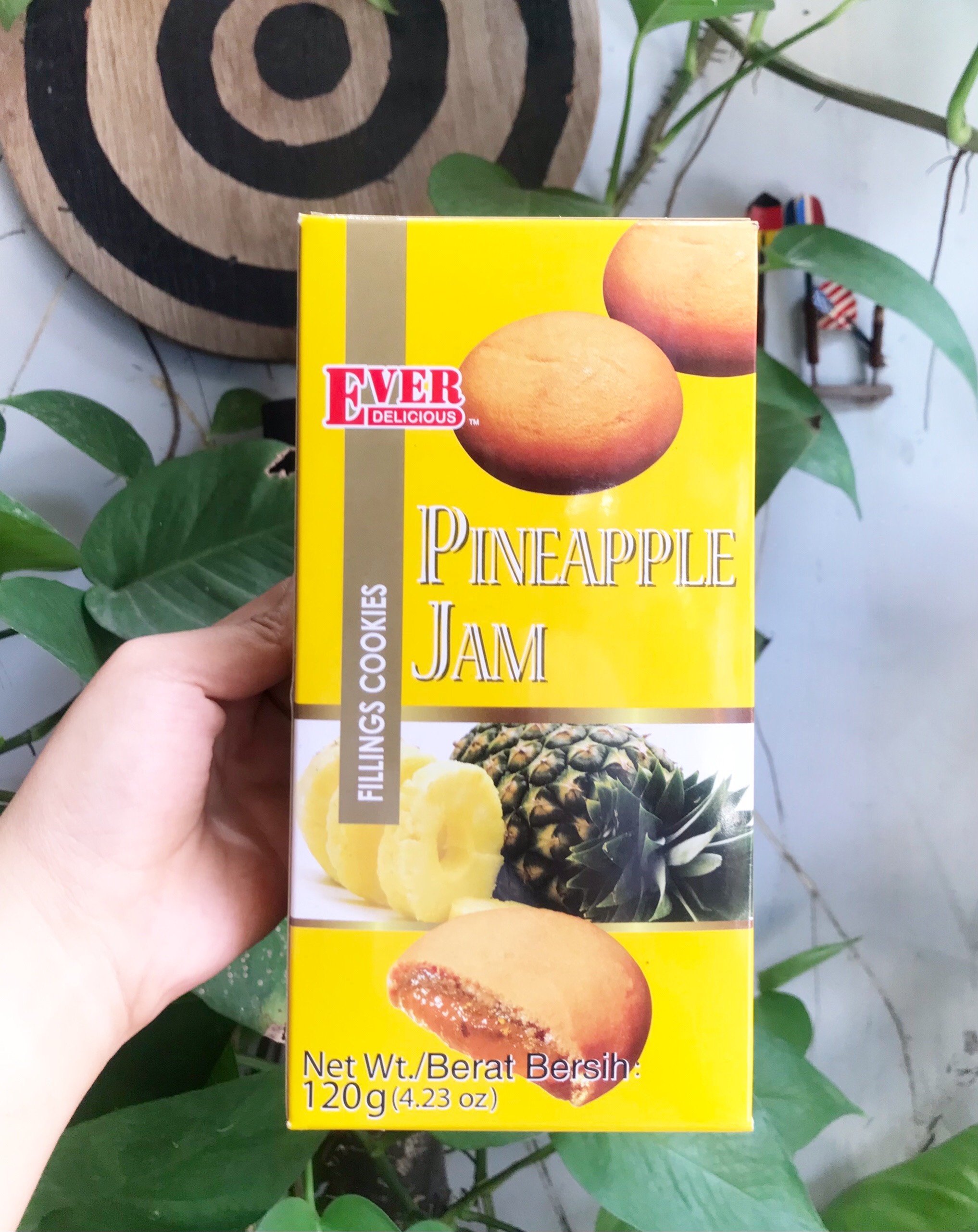 Bánh Quy Nhân Mứt Dứa Ever Delicious Cookies (Hộp 120g)