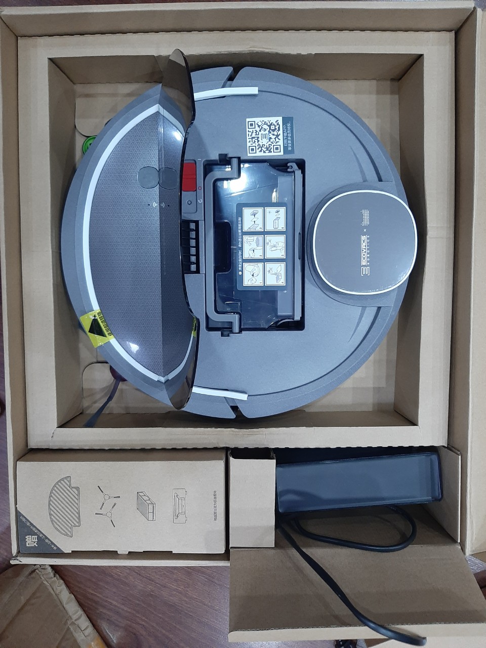 Robot Hút Bụi Lau Nhà Thông Minh Ecovacs DN55 (APP Tiếng Anh điều khiển bằng Điện thoại)